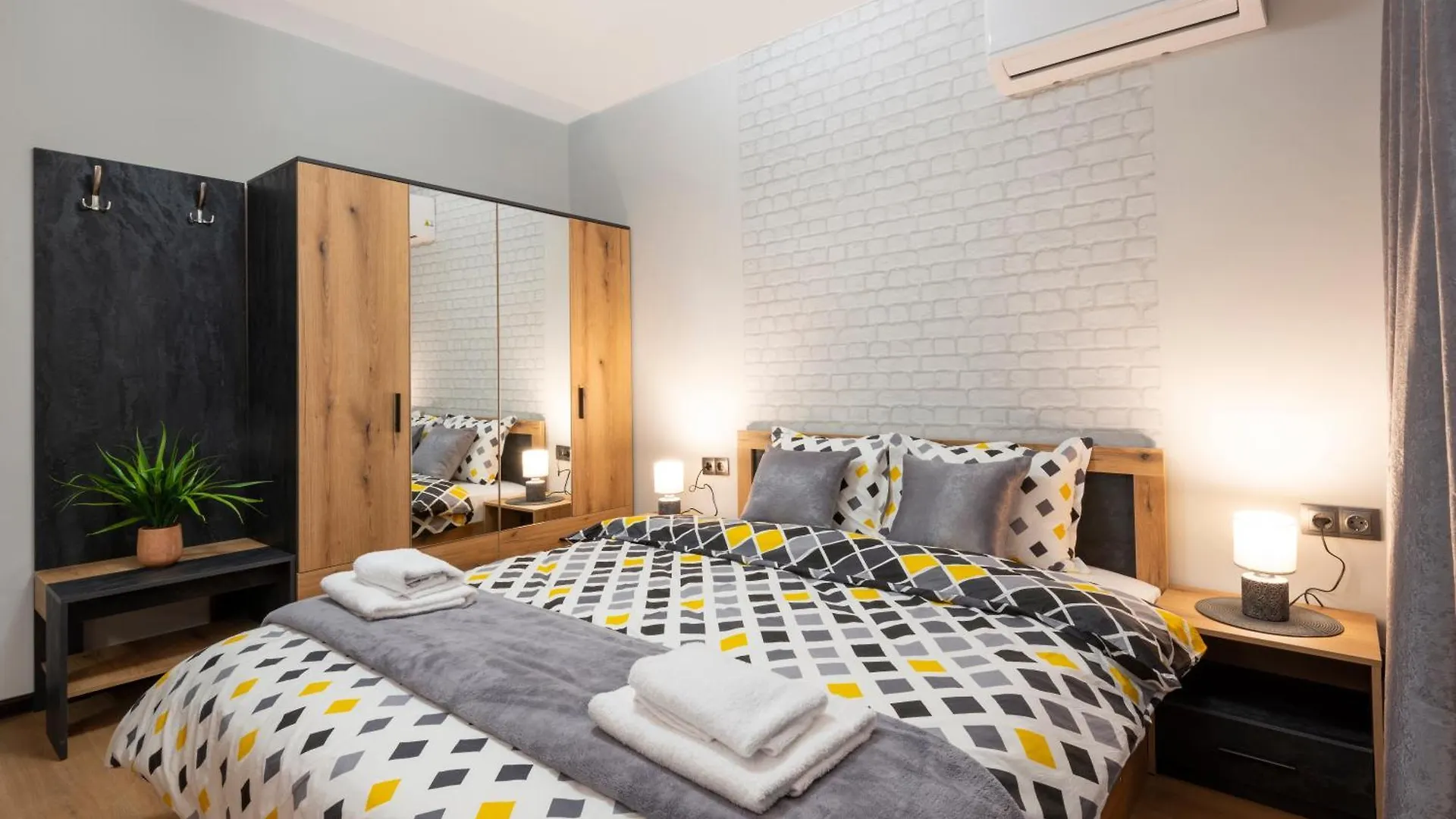 Best Guest 2 Apartments Plovdiv